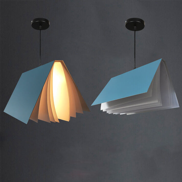 Latająca książka – nowoczesna lampa wisząca inspirowana książkami