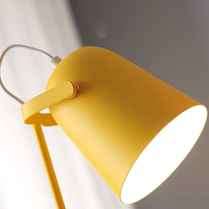 Nordic Metal LED Lampa biurkowa — eleganckie, minimalistyczne światło do czytania i nauki