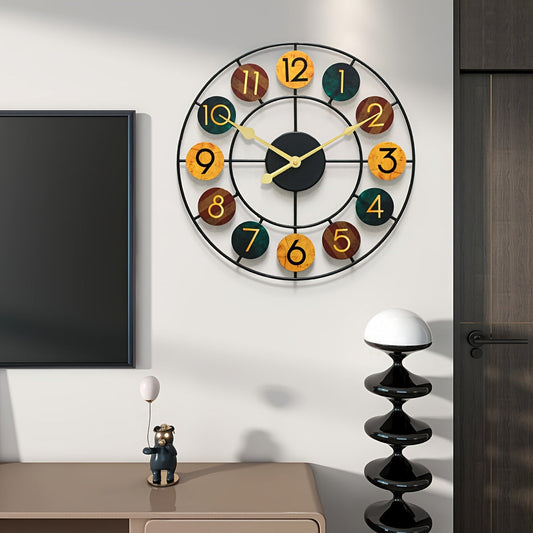 Wyrazisty metalowy zegar ścienny – retro design z żelaza