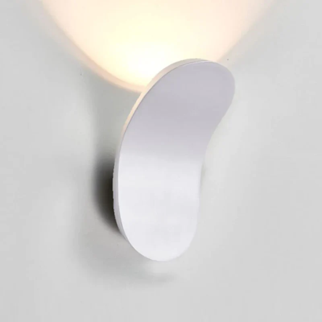 Kinkiet Skandynawski Nowoczesny – Lampa Ścienna LED do Salonu i Sypialni, Design Minimalistyczny | Lampovo