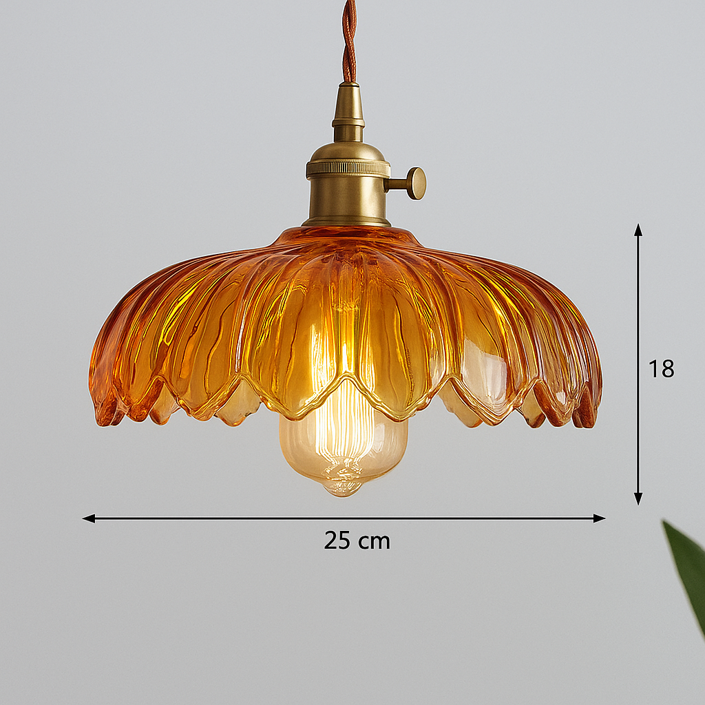Lampa wisząca vintage z kwiatowym motywem i kolorowym szkłem – eleganckie światło wiszące
