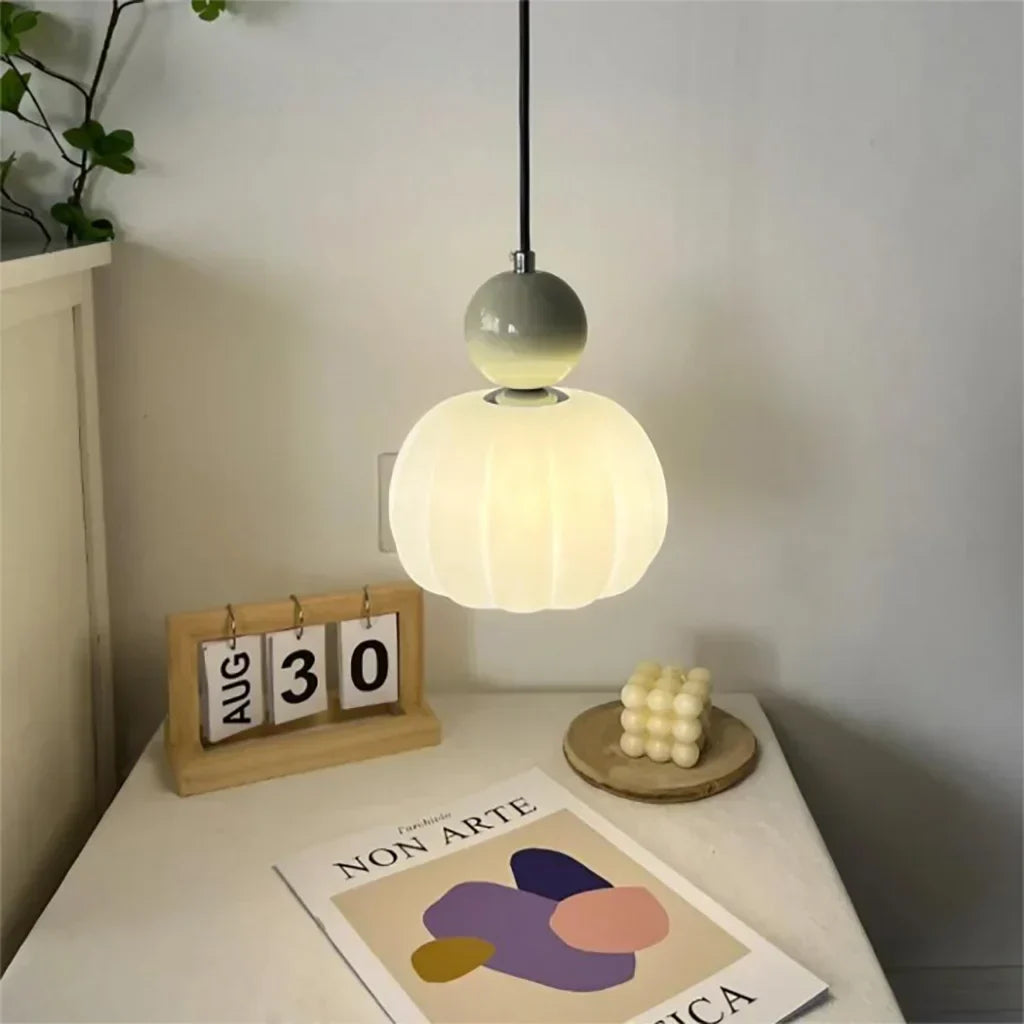Skandynawska lampa wisząca w kształcie dyni — elegancka, nowoczesna oprawa LED sufitowa