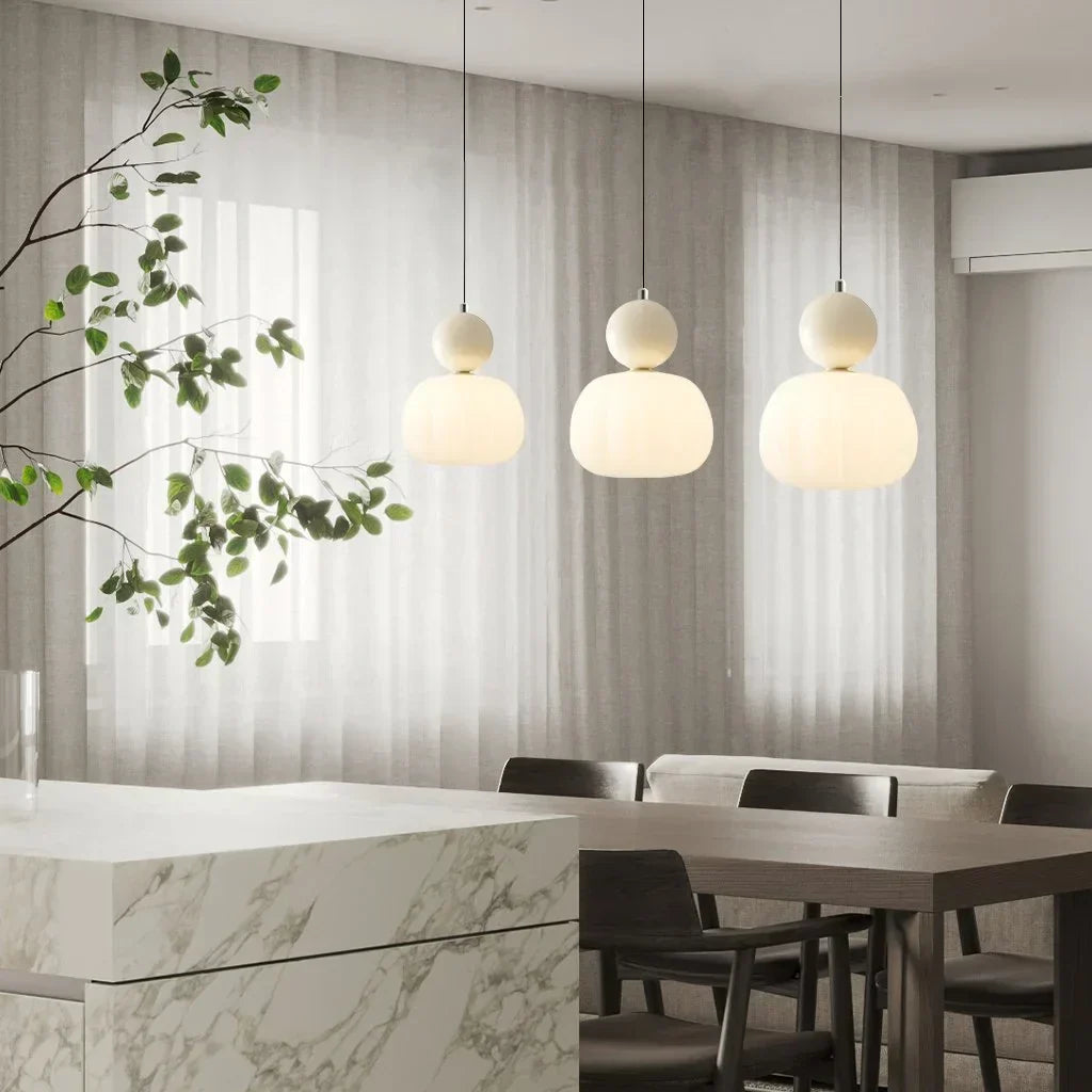 Skandynawska lampa wisząca w kształcie dyni — elegancka, nowoczesna oprawa LED sufitowa