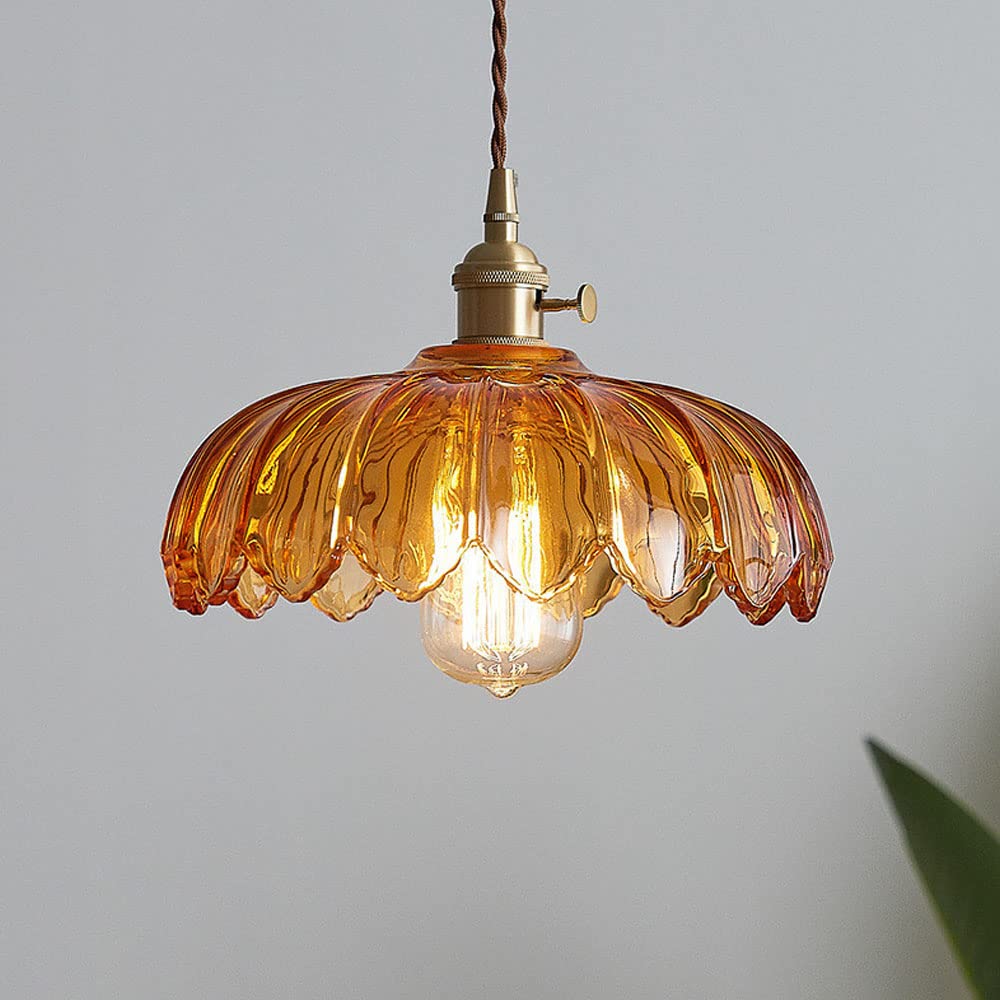 Lampa wisząca vintage z kwiatowym motywem i kolorowym szkłem – eleganckie światło wiszące